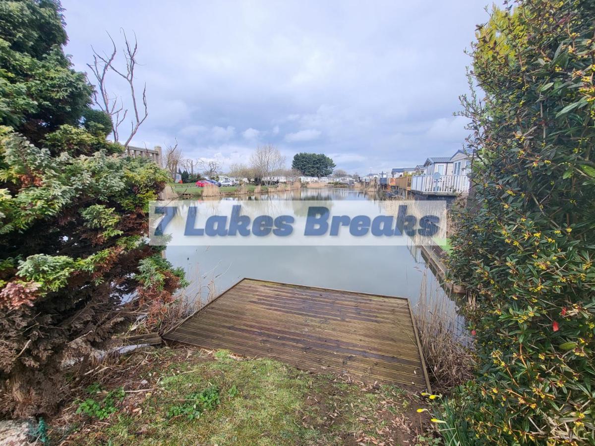 7 Lakes Breaks At 7 Lakes Country Park Villa Crowle  Exterior photo