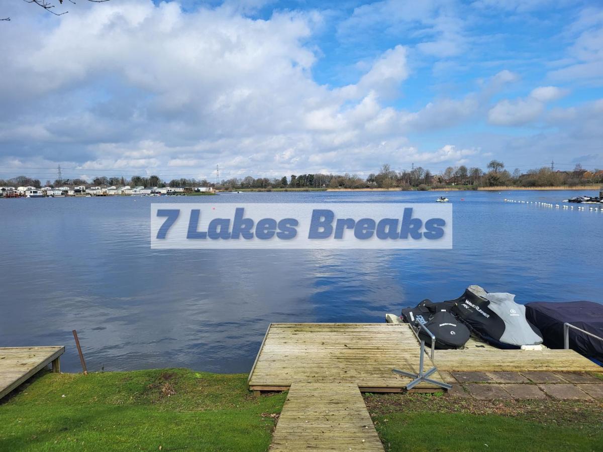 7 Lakes Breaks At 7 Lakes Country Park Villa Crowle  Exterior photo